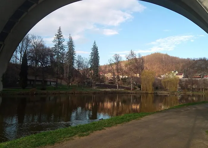 Loket- Like At - Park, Castle, Amphitheater, Karlovy Vary * Loket